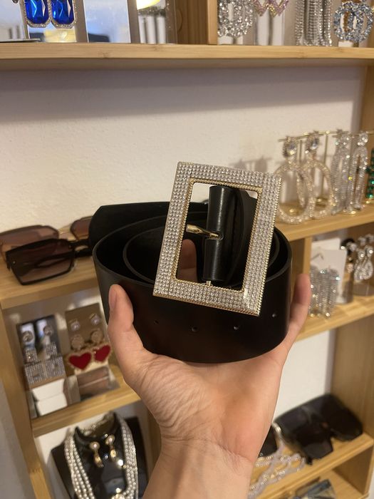 Curele noi de vanzare