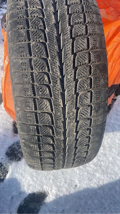 Продам летный покрышка