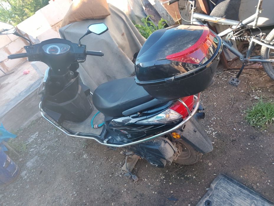 Продам мопед. Sonlink x7.