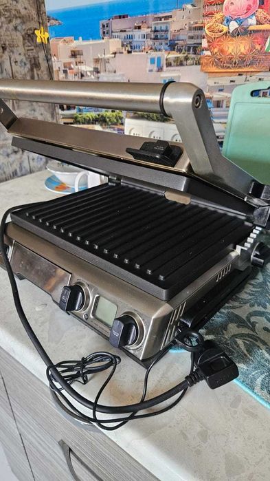 Продам гриль BORK с термощупом.