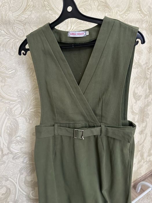 Женский сарафан и платье