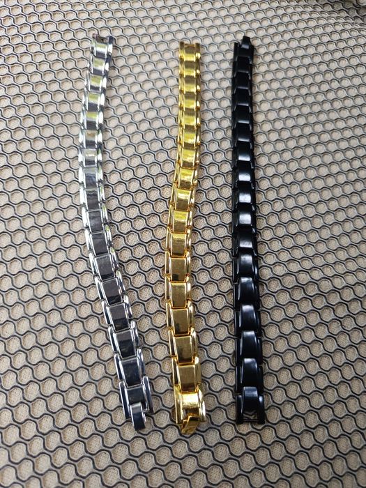 Продавам Магнитни гривни от титан