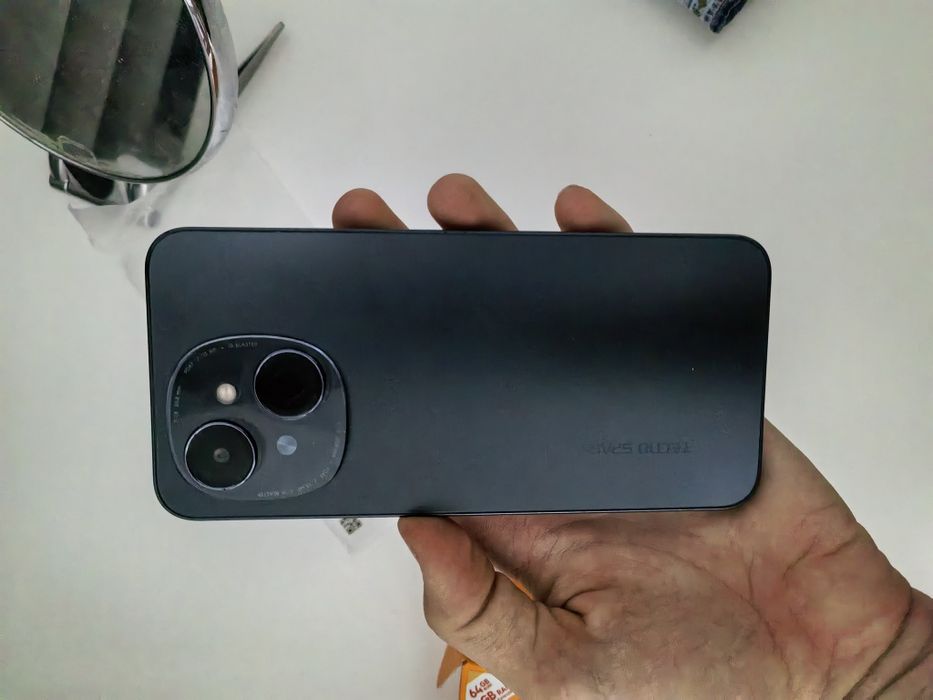 Обмен айфон се 2020