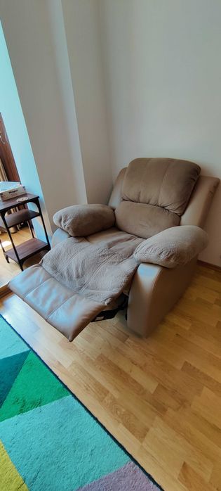 Fotoliu PASADENA Recliner cu Balansare, CREM [MOBEXPERT]