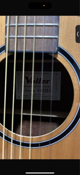 Продам гитару с ремешком и чехлом состояние идеал