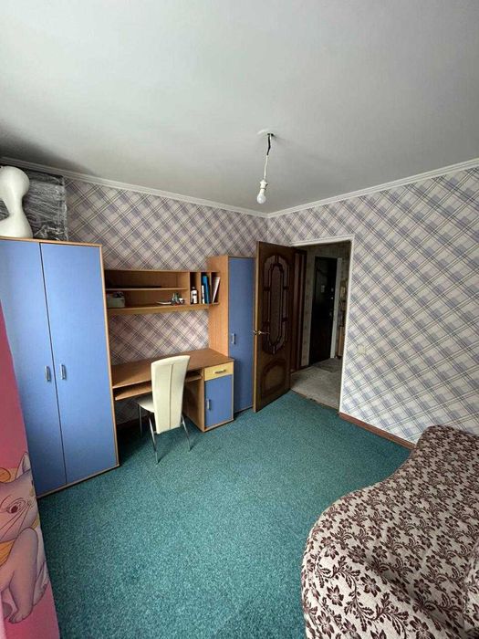 ПРОДАМ 3 к.кв. в 8 мкр-не