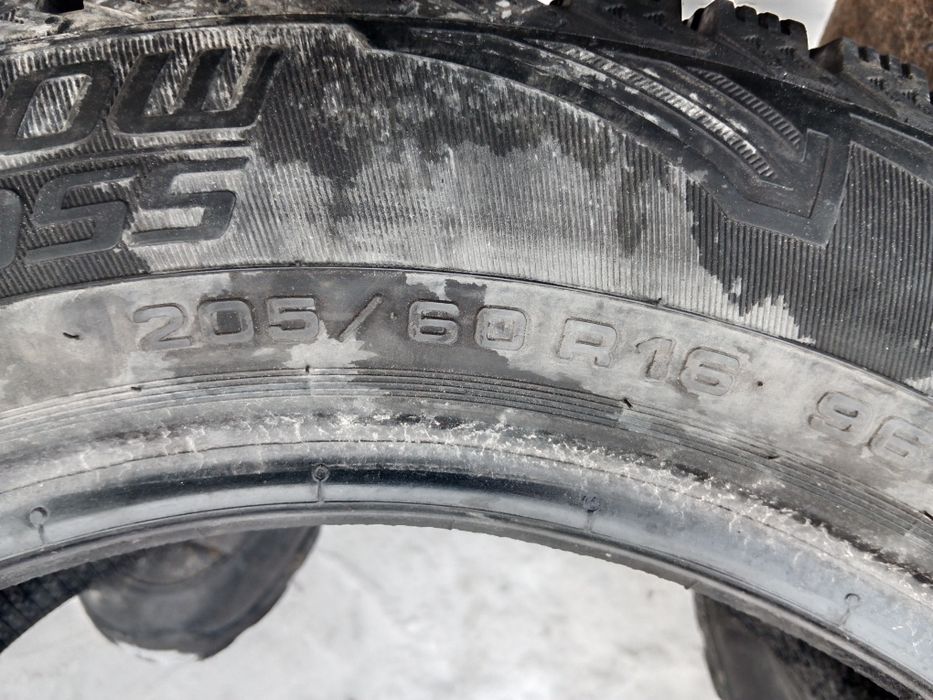 Продам 1 балон шипованый