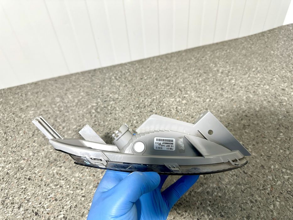 Semnalizare Dreapta Opel Astra J