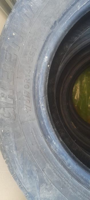 Продам шины размер 14  летний