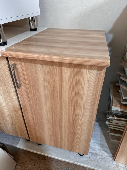 Кухонный рабочий стол