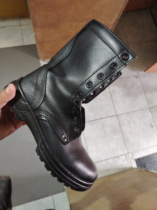Берцы военные кожанные