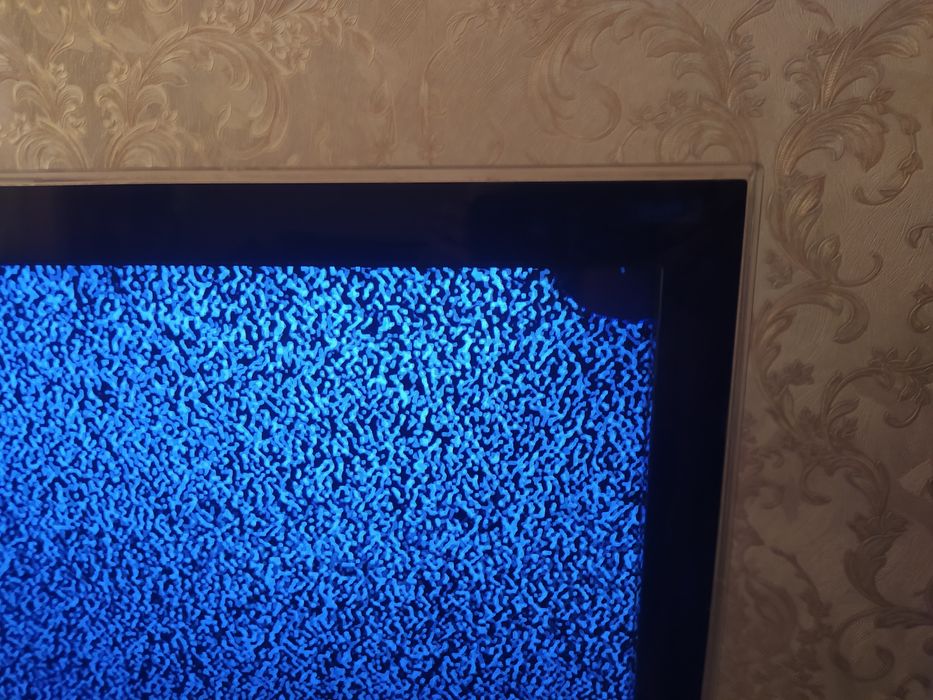 Телевизор Samsung 32 дюйма 80 см диагональ