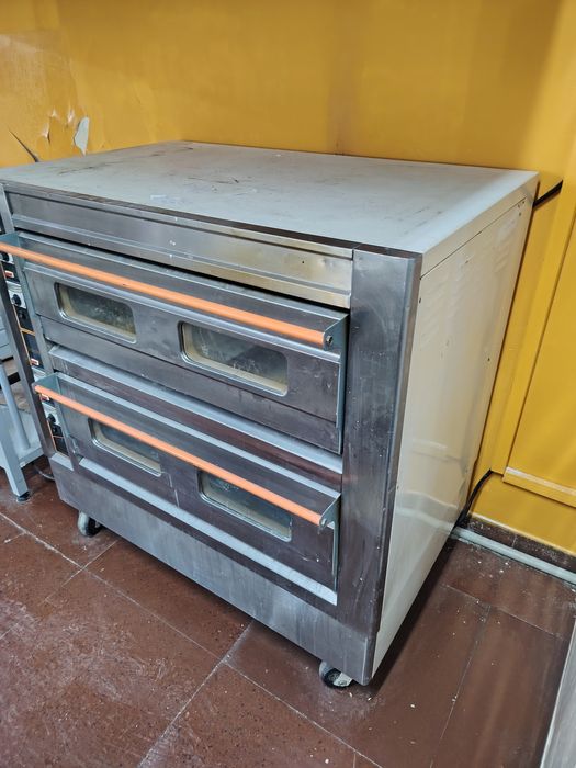 Продам б/у печь для выпечки