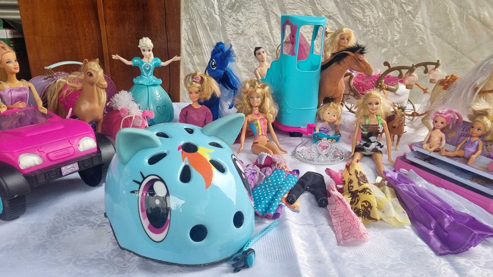 Jucarii Barbie, Caleasca cu cai, Papusa Zana Clochette