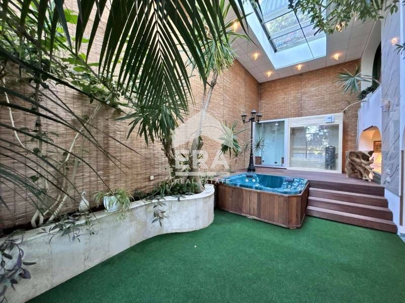 Продава се Етаж от къща в София, в.з. Беловодски път - 315 кв.м за 2004 €/кв.м - Снимка #2