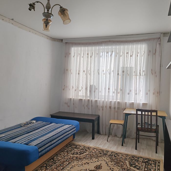 Сдам 2 х кв. 8 м-н девушкам или семейным