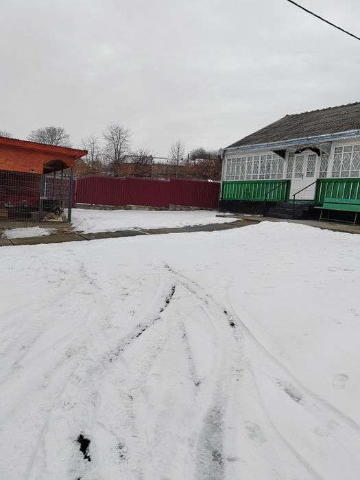 Închiriez casa zona linistita