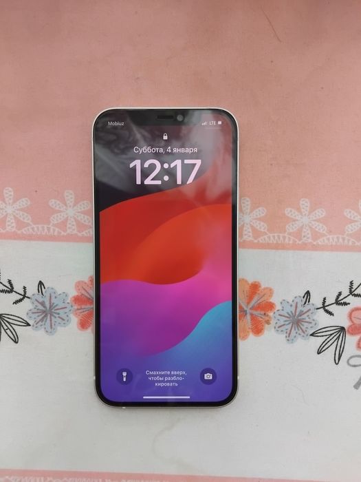 IPhone 12 sotiladi 300$ 128г 77