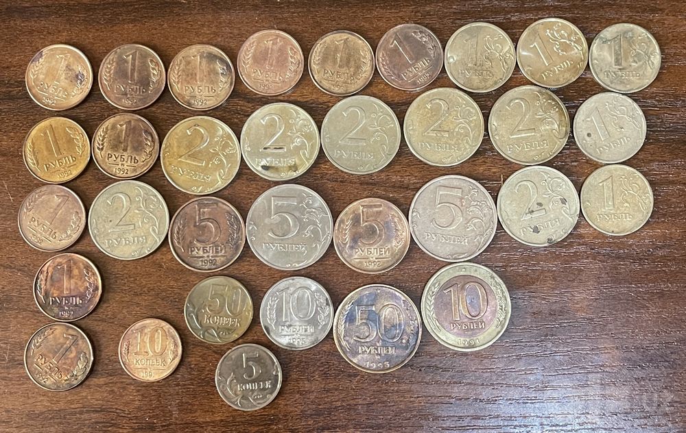 Продам разные монеты