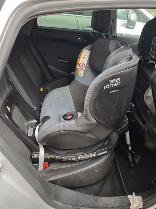 Scaun auto rotativ DUALFIX M Plus Britax Romer, 0-4 ani