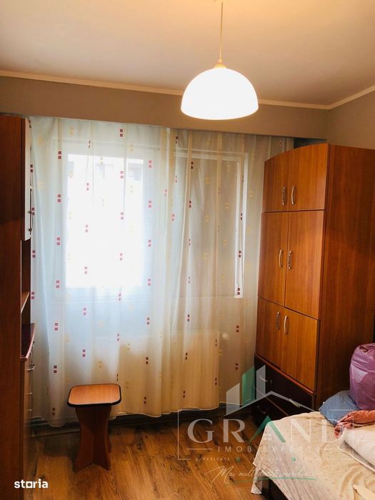 4 camere decomandate | Etaj intermediar | Investitie excelenta | Manas