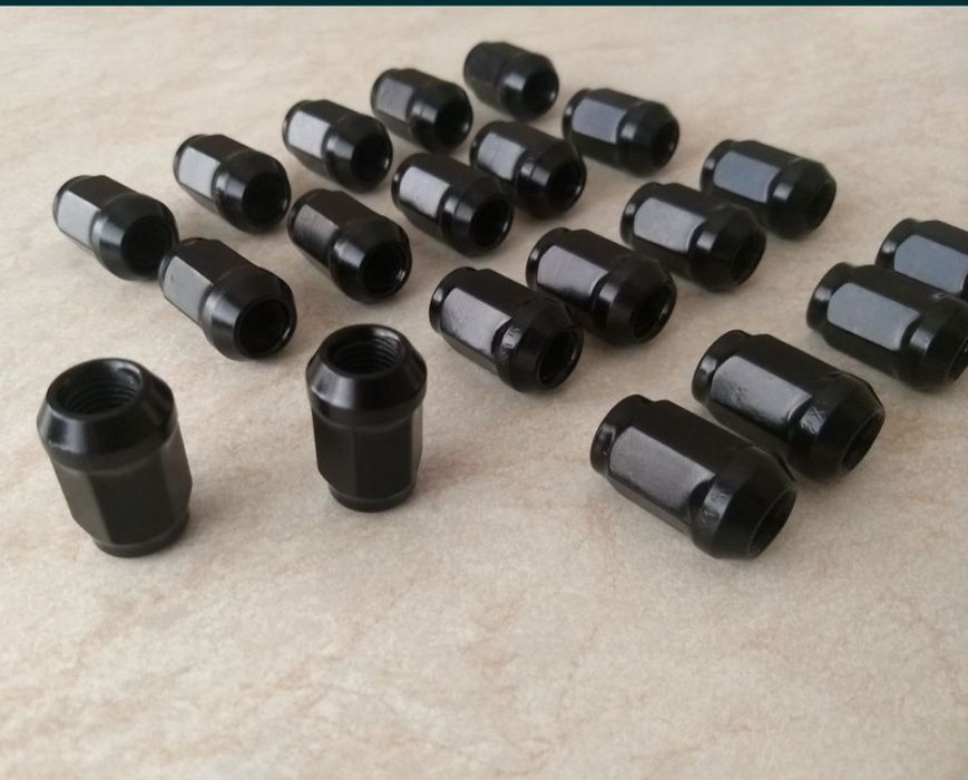 Piulițe Negre M14 x 1.5 Opel Insigna 
Land ROVER . Ford Galaxy . S- Ma