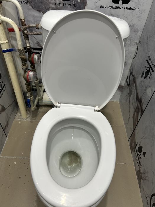 Продам унитаз в хорошем состояний