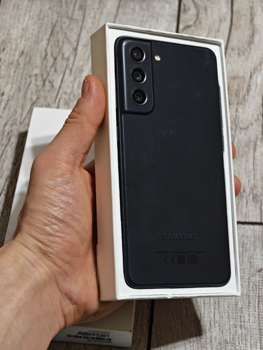 Samsung S21 FE 256 gb Ram 8 5G EAC