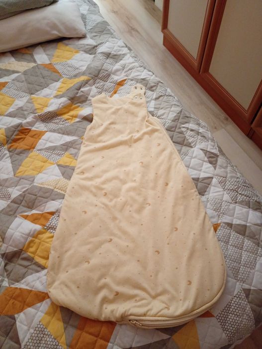 Продавам бебешки дрешки