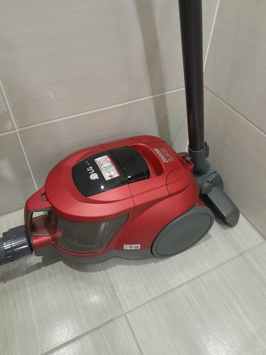 Продам пылесос LG