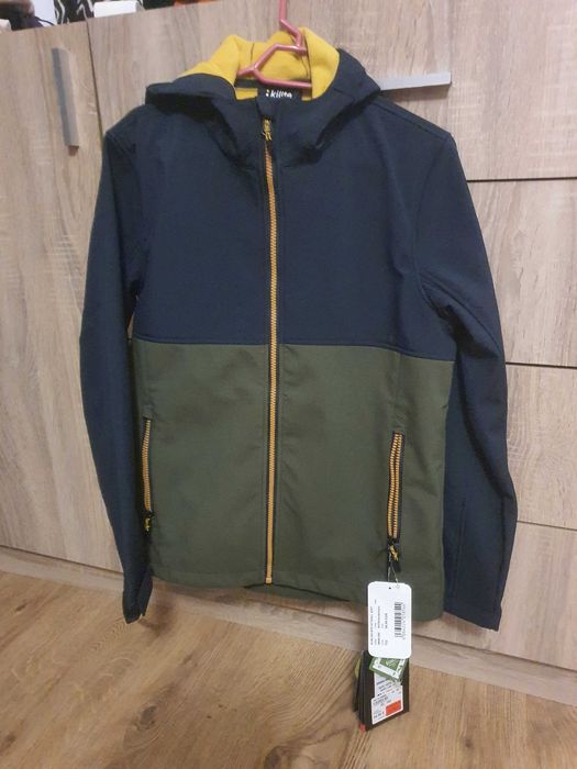 Дрешки за момче, нови,размер 152