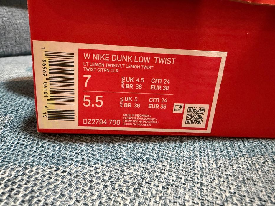 Nike dunk low twist