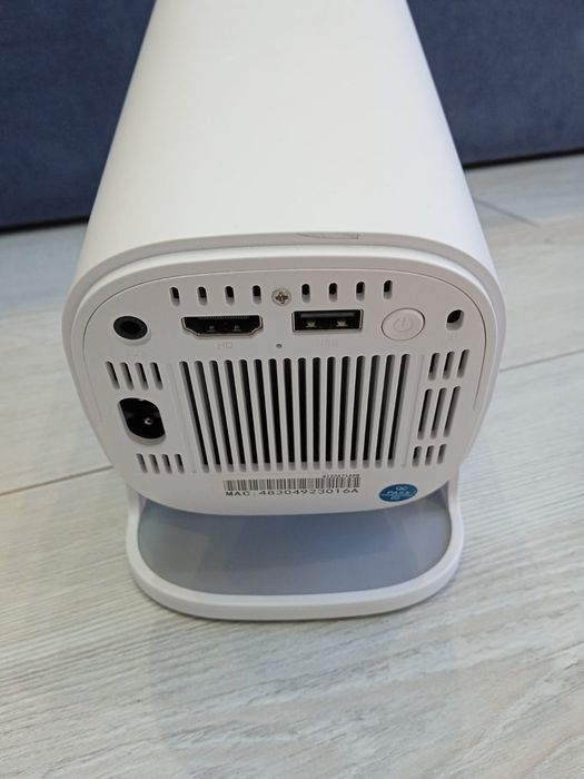 Проектор есть ютуб и гугл