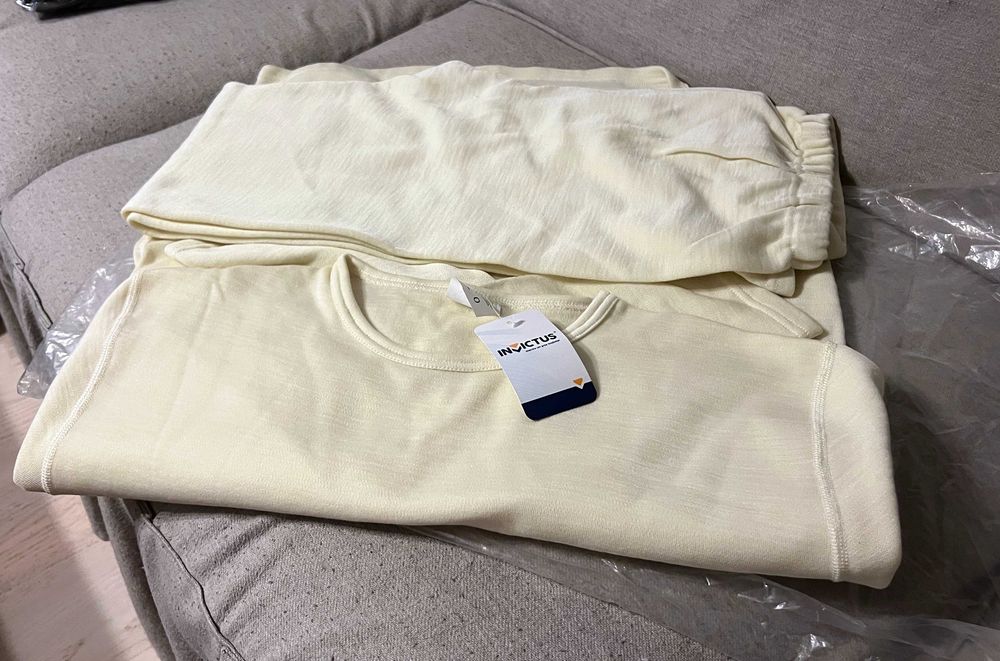 Costum intemperii Armata Romana Invictus NOU marime 52