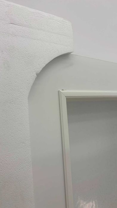 Două uși noi, producător Porta Doors, model Viena.