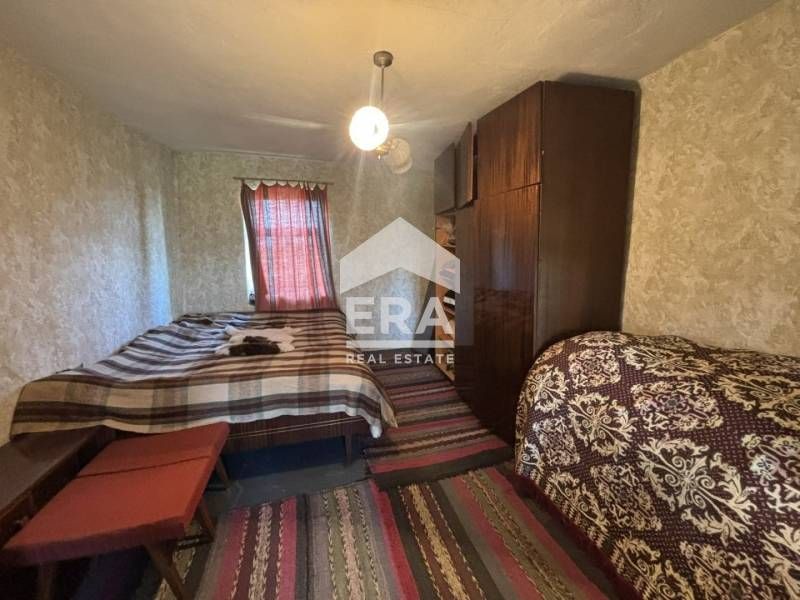 ЕКСКЛУЗИВНО!Двуетажна къща с РЗП 121m2 в село Оборище , обл Варна