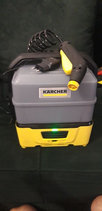 Karcher OC3 Plus Car, 5 bar, rezervor 7 l, 2 l/min debit, 15 minute autonomie, incarcator la priza