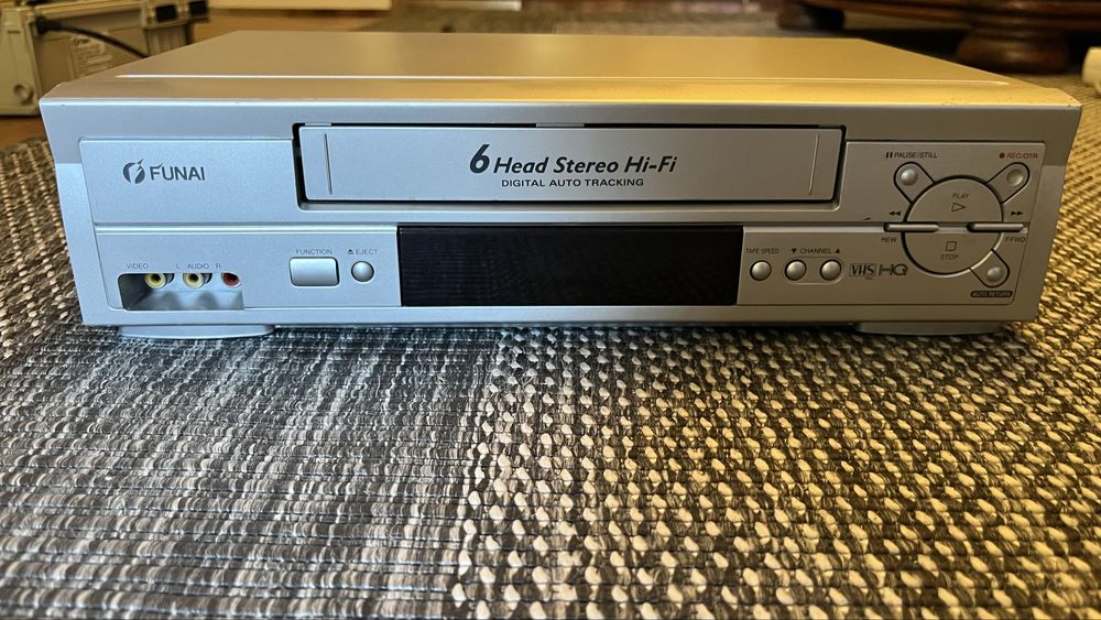 Video Funai 25A-650