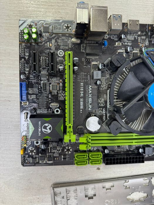 Продам материнская плата 1151