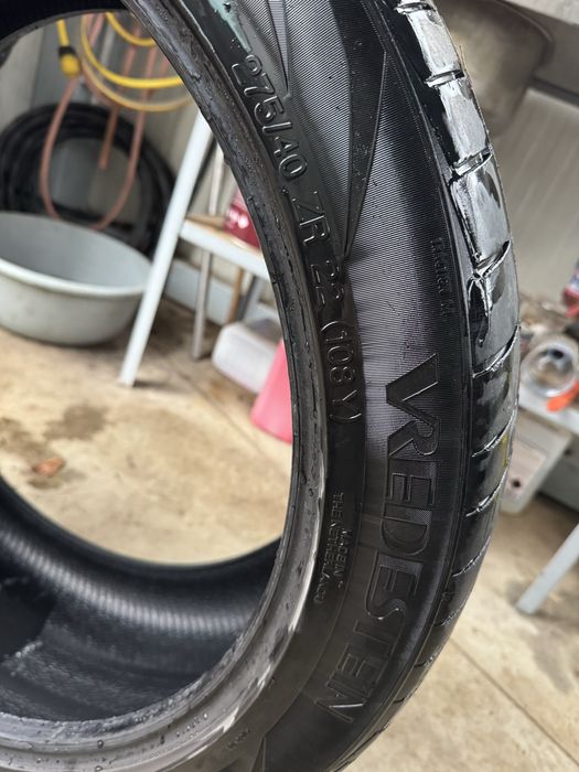 Vredestein Ultrac Vorti+ 275/40/R22 DOT 09/23