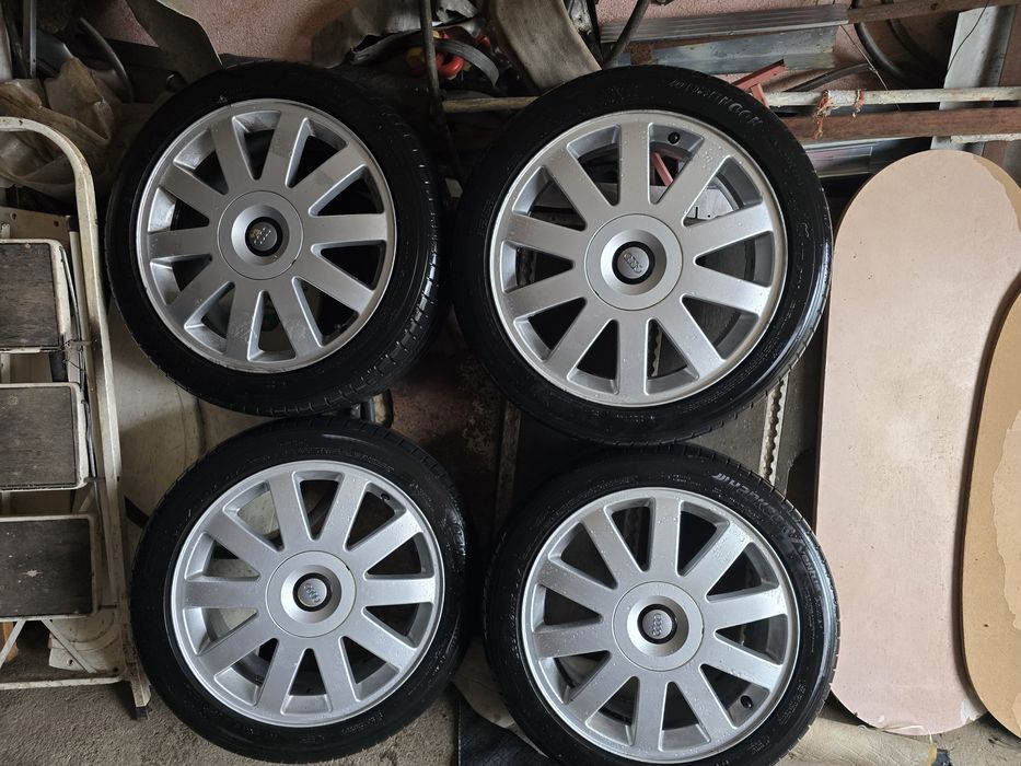 Перфектни джанти  S Line Audi Volkswagen с нови  гуми 225/45/17