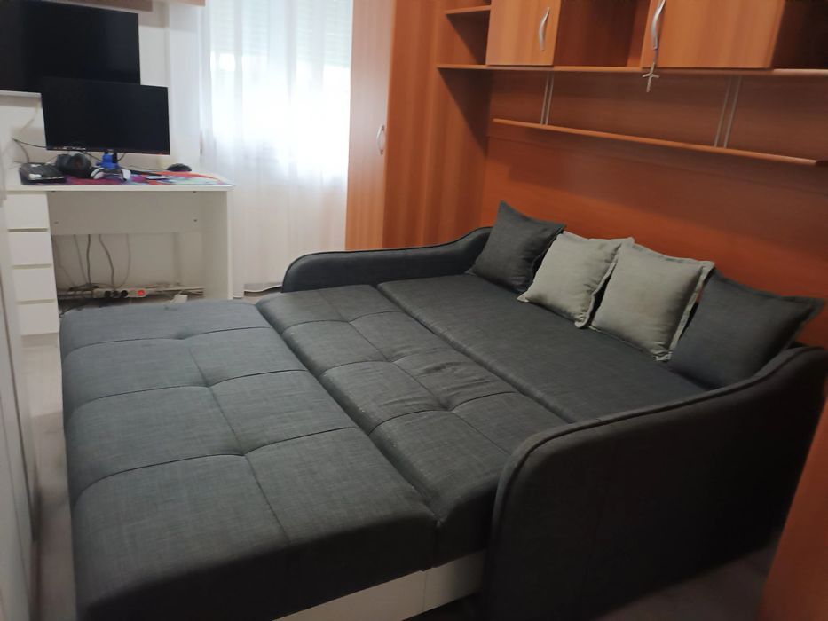 Vând mobila plus canapea extensibila