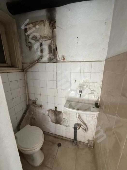 Продава се Четиристаен апартамент в Велико Търново, Център - 175 кв.м за 972 €/кв.м - Снимка #4