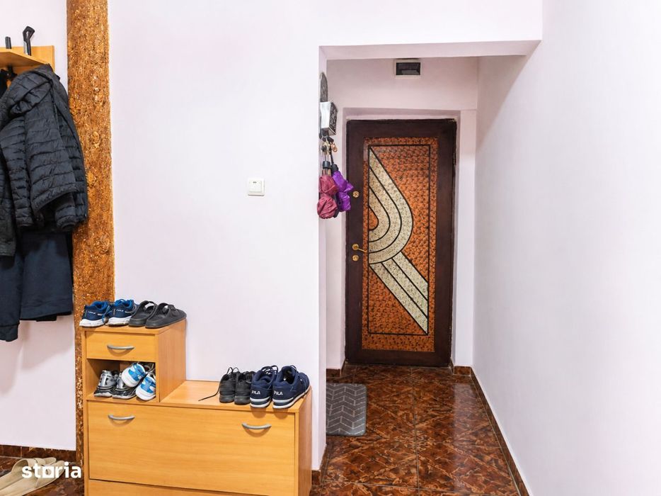 Apartament 3 camere decomandat, 71 mp–zona Mioritei, 86.000€