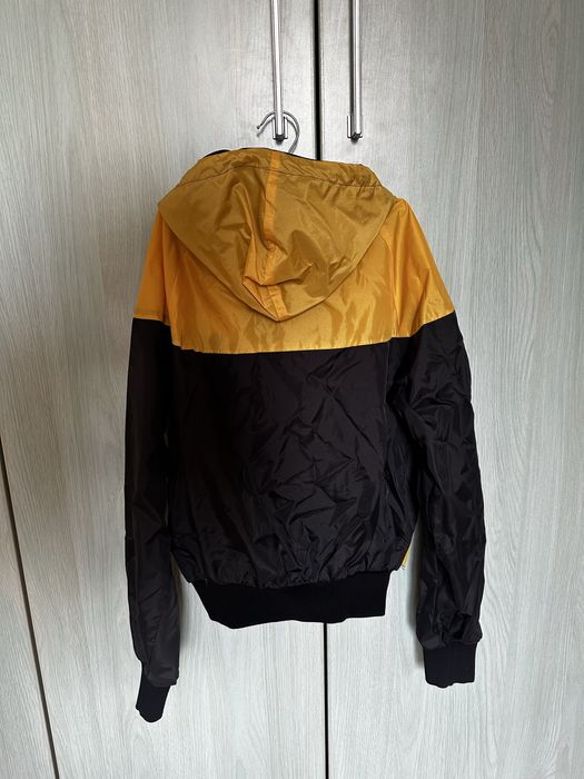 Ветровка с капюшоном NIKE