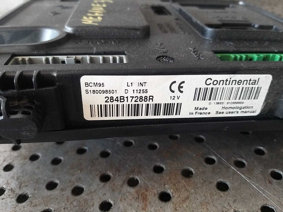 Modul calculator confort 1.5 dci renault megane 3 284b17288r