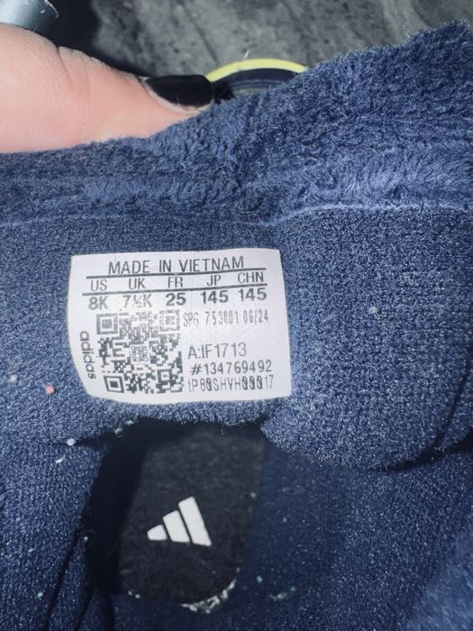 Адидас ботуши 25н