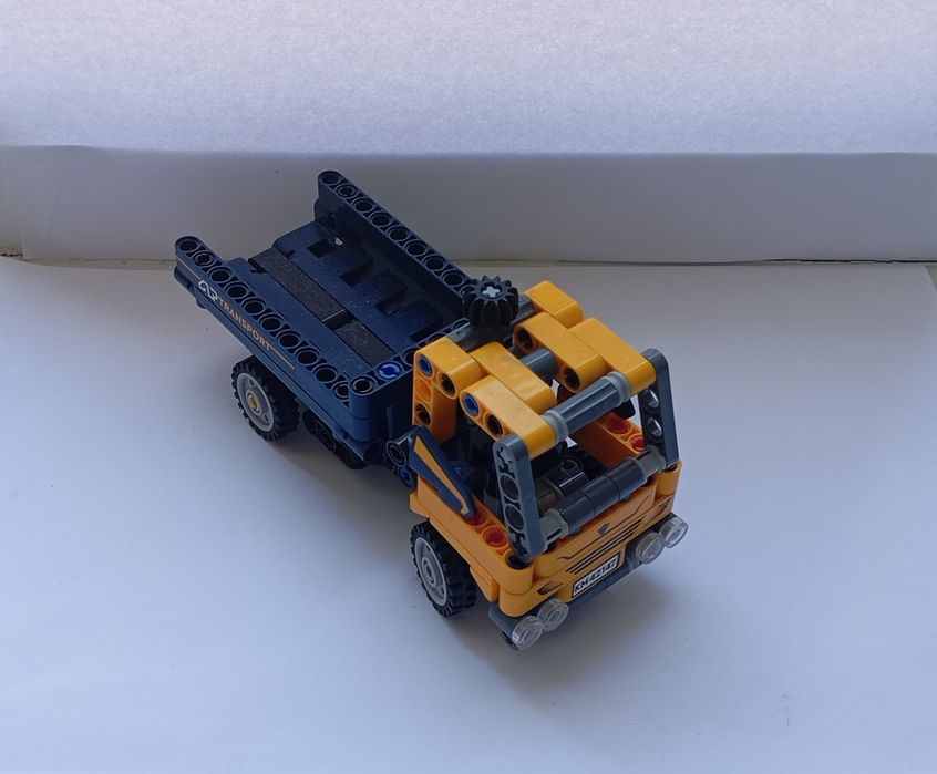 Самосвал Lego Technic