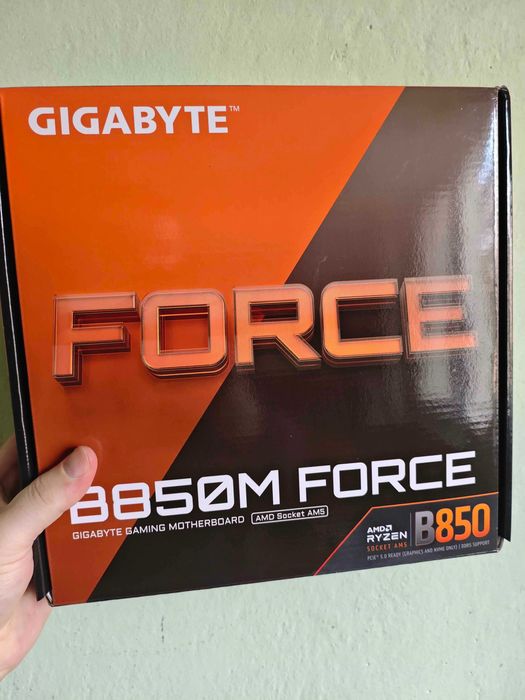 Геймърски Компоненти. Ryzen 7800X3D+ Дъно B850+ GPU + Охлаждане/SSD