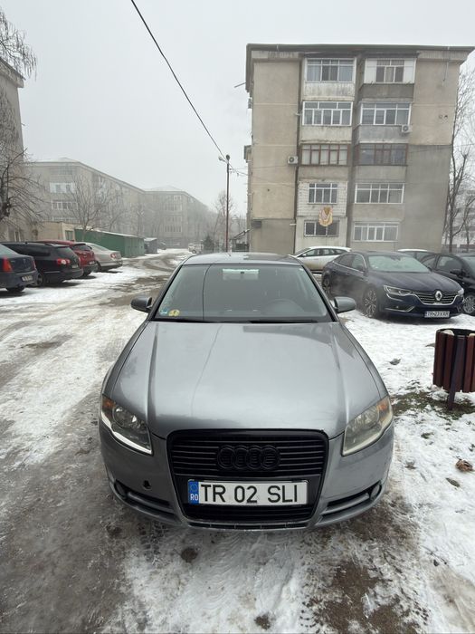 Vand audi a4 b7 2006 2.0 cu o axa URGENT!